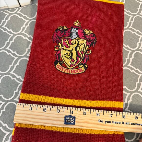 Harry Potter Gryffindor Scarf Embroidered Patch Winter Tassel Maroon Yellow - Picture 7 of 10